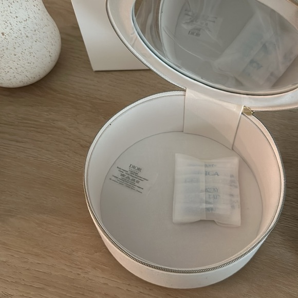 Dior Limited Edition Vanity - Picture 6 of 10